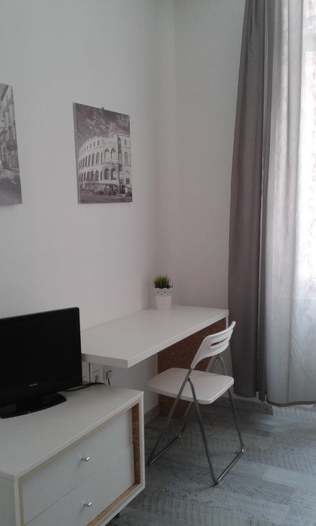 Hostel Ljiljana Пула Екстериор снимка
